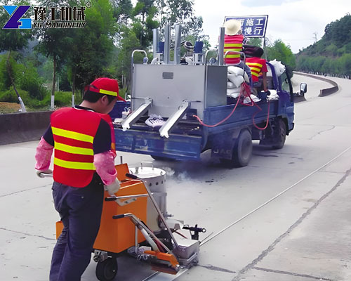 thermoplastic striping machine application