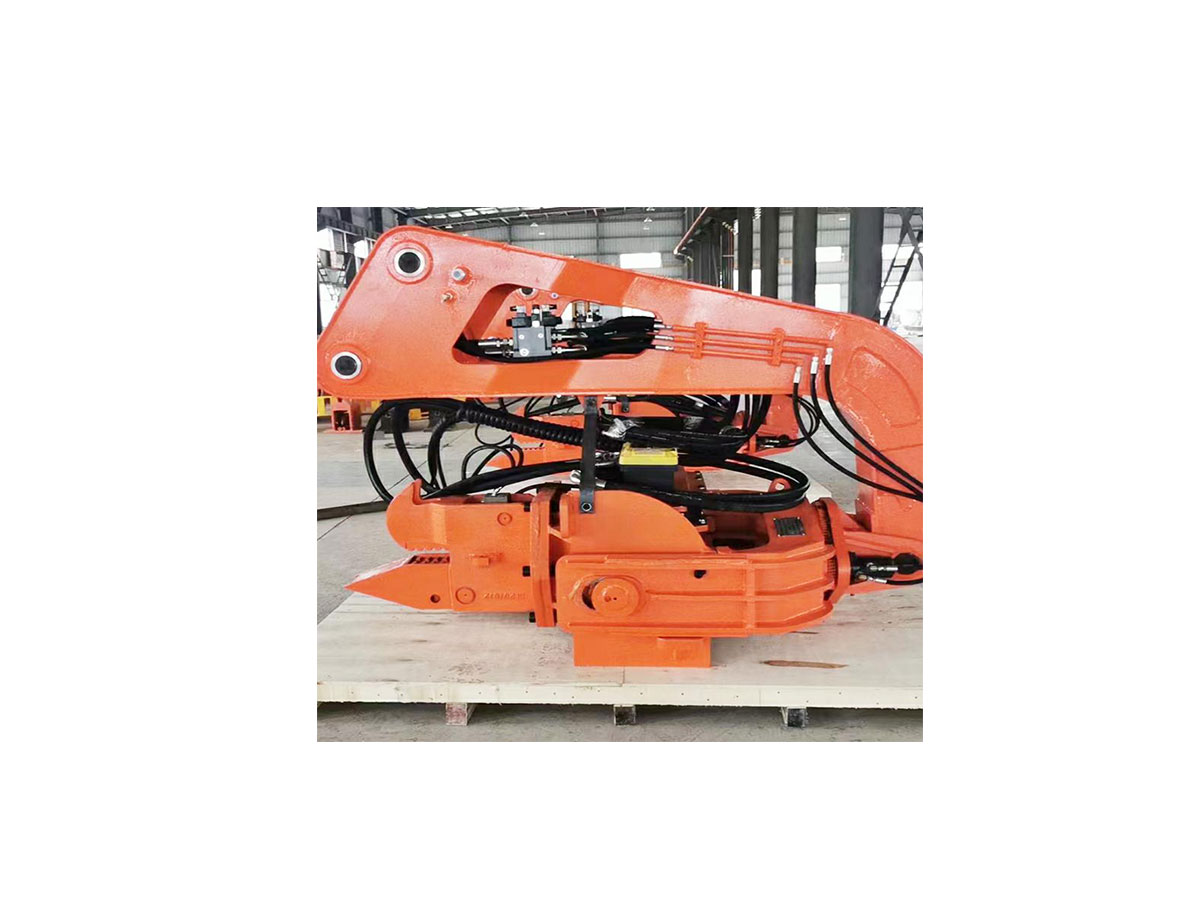 YG Machinery's excavator pile driver attachment