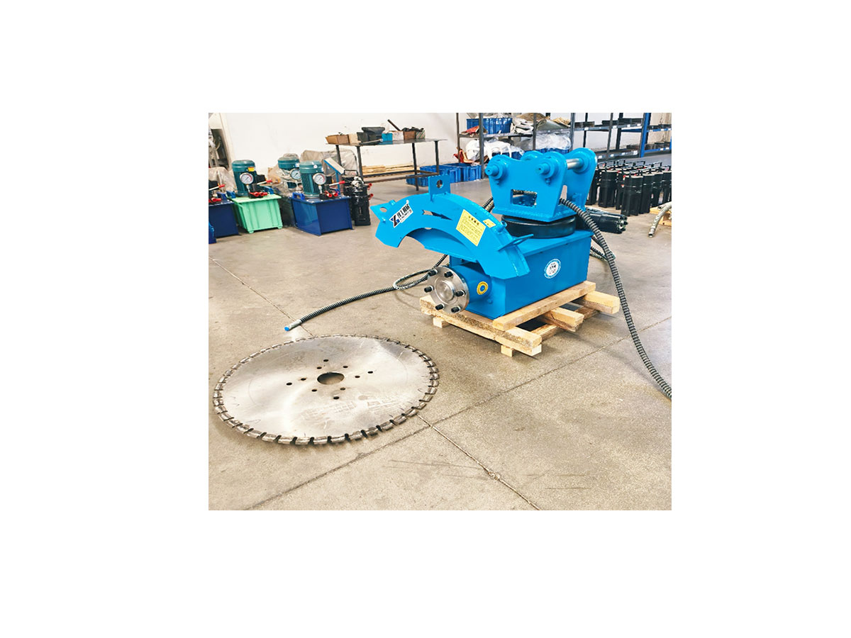 YG Machinery's excavator rock saw attachment