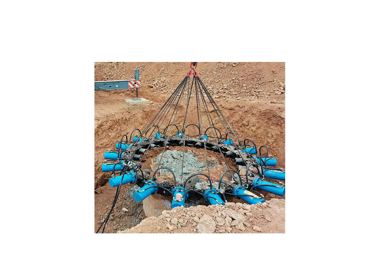 YG Machinery's pile breaker