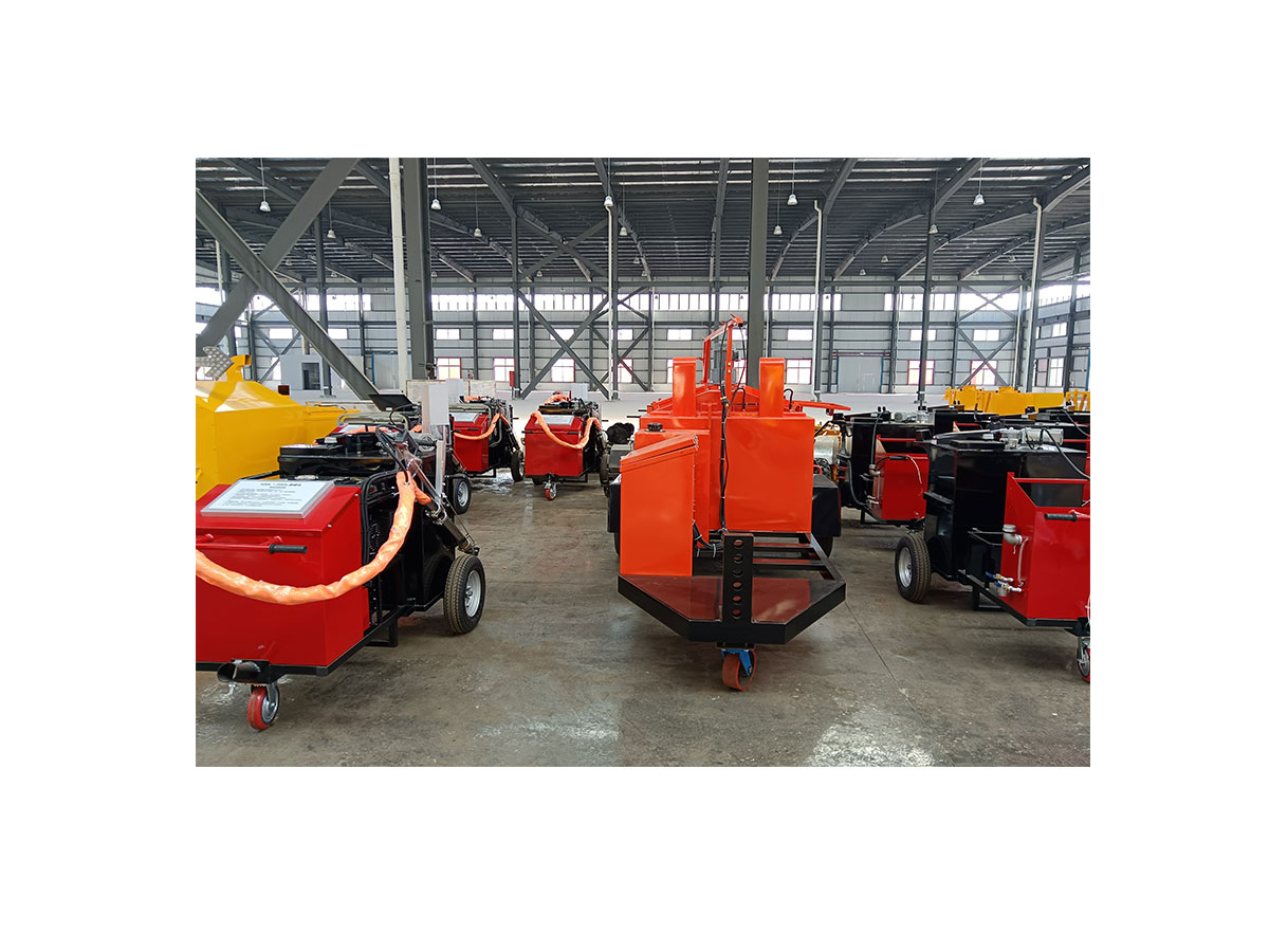 Asphalt Crack Sealing Equipment Sold To Qatar