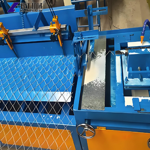 chain link fencing making machine