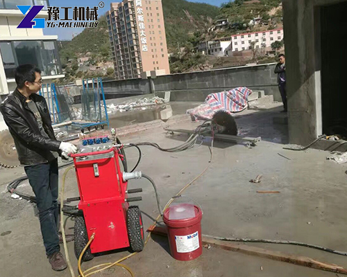 hydraulic concrete wall saw application